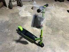 2024 Razor E90 Electric Kids Scooter