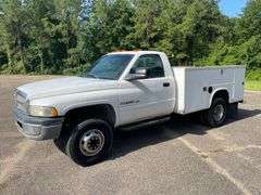 2001 Dodge Ram 3500 2 Door Regular Cab Utility Body Truck (137,973 Miles)