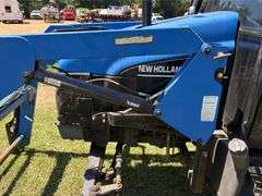 2001 New Holland TS110 4WD Enclosed Cab Tractor (3,612 Hours)