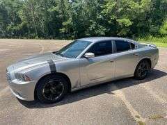 2014 Dodge Charger SE 4 Door Sedan (187,345 Miles)