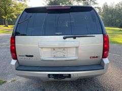 2007 GMC Yukon XL 4 Door SUV (184,310 Miles)