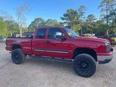 2007 Chevrolet Silverado 1500 4 Door Extended Cab 4x4 Truck (211,128 Miles)