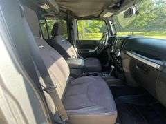 2014 Jeep Wrangler Rubicon 4 Door 4x4 Jeep (168,322 Miles)