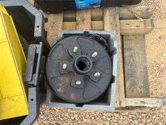 Pallet of Various Trailer Parts