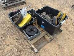 Pallet of Various Trailer Parts