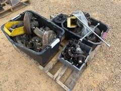 Pallet of Various Trailer Parts