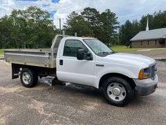 2005 Ford F-350 2 Door Regular Cab Aluminum Stake Body Truck (91,558 Miles)