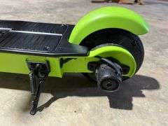 2024 Razor E90 Electric Kids Scooter