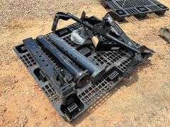 3 Towing Packages & 3 Gooseneck Hitches