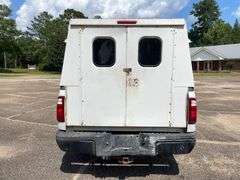 2008 Ford F250 2 Door Regular Cab 4x4 Truck (197,588 Miles)