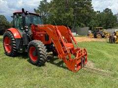 2017 Kubota M7-171 Enclosed Cab Tractor w/ LM2605 Loader (1,113 Hours)