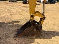 1999 New Holland 555E Backhoe/Loader (4,585 Hours)