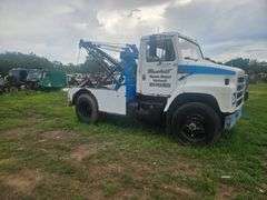 1979 International 2155 Wrecker Truck