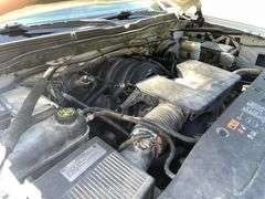 2015 Chevrolet Silverado 1500 4 Door Crew Cab Pickup Truck (302,249 Miles)