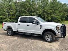 2019 Ford F250 XL 4 Door Crew Cab 4x4 Pickup Truck (201,590 Miles)