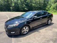 2015 Kia Optima LX 4 Door Sedan (144,949 Miles)