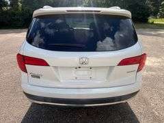 2018 Honda Pilot Touring 4 Door SUV (136,129 Miles)