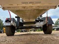 Altec DC1317 13" Towable Wood Chipper (Showing 273 Hours)
