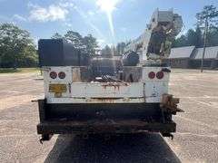 2000 Ford F550 Super Duty Single Cab Service Body Truck w/Crane (456,571 Miles)