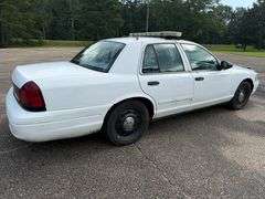 2007 Ford Crown Victoria Police 4D Sedan (140,268 Miles)