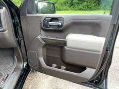 2021 Chevrolet Silverado 1500 Z71 4 Door Crew Cab 4x4 Pickup Truck (153,845 Miles)