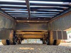 2006 Hefty 24' Gooseneck Tandem Axle Dovetail Trailer