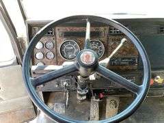 1996 Kenworth T3000 4x2 Sleeper Cab Tractor Truck (77,837 Miles)