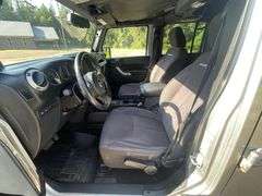 2014 Jeep Wrangler Rubicon 4 Door 4x4 Jeep (168,322 Miles)