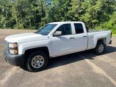 2015 Chevrolet Silverado 1500 4 Door Crew Cab Pickup Truck (302,249 Miles)