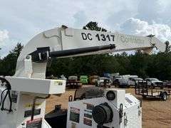 Altec DC1317 13" Towable Wood Chipper (Showing 273 Hours)