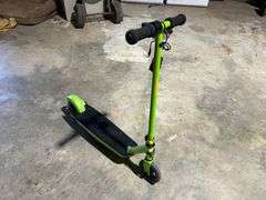 2024 Razor E90 Electric Kids Scooter