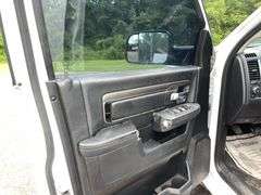 2014 Dodge Ram 1500 4 Door Crew Cab Pickup Truck (131,257 Miles)