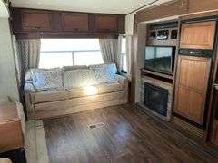 2015 Highland Ridge 297RLS 5th Wheel Camper