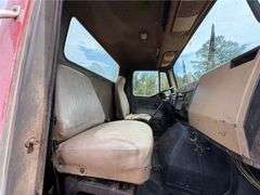 1995 International 8100 Truck Tractor (144,035 Miles)