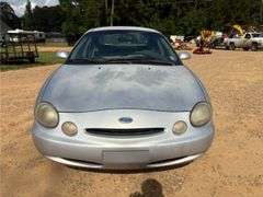 1997 Ford Taurus 4 Door Sedan (127,711 Miles)
