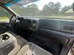 2000 Ford F550 Super Duty Single Cab Service Body Truck w/Crane (456,571 Miles)