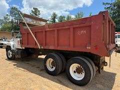 1999 GMC C7500 Tandem-Axle Dump Truck (302,849 Miles)