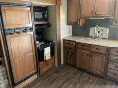 2015 Highland Ridge 297RLS 5th Wheel Camper