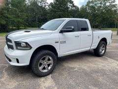 2014 Dodge Ram 1500 4 Door Crew Cab Pickup Truck (131,257 Miles)