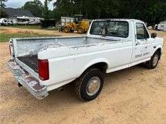 1993 Ford F250 2 Door Single Cab Pickup Truck (107,394 Miles)