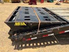 2019 Big Tex 25GN 35+5 T/A D/W Gooseneck Trailer