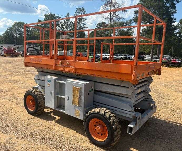 SkyJack 8831 All Terrain Scissor Lift (1,998 Hours)