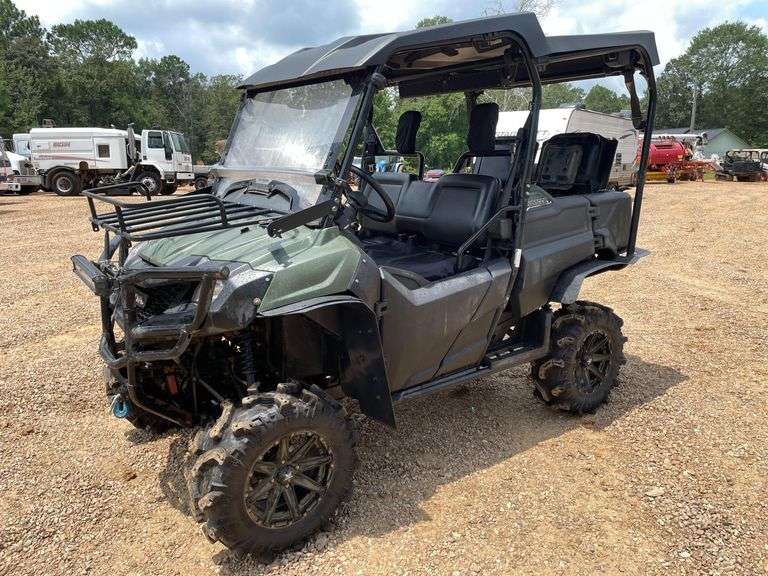 2014 Honda Pioneer 700 4-Seater UTV (402 Hours)
