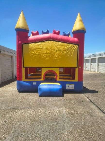 Red/Yellow/Blue 13'x13' Inflatable Bounce House