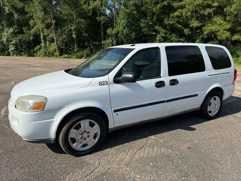 2008 Chevrolet Uplander 4D Passenger Van (152,471 Miles)