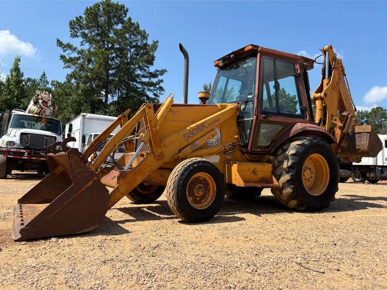 Case 580SK Loader Backhoe