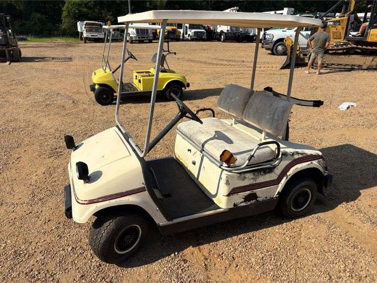 Yamaha Gas Powered Golf Cart