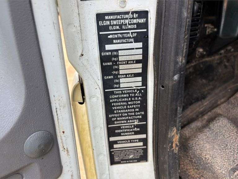 2004 Sterling Scwartz SC-8000 Sweeper Truck (47,469 Miles)