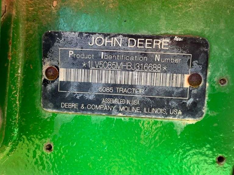 2011 John Deere 5085M 4WD Tractor