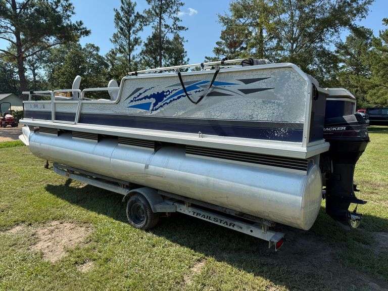 1997 Fisher Marine Freedom Series Pontoon Boat